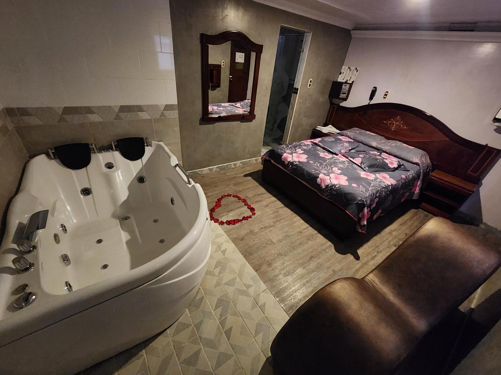 Motel Piramides De Cristal — Photos 3