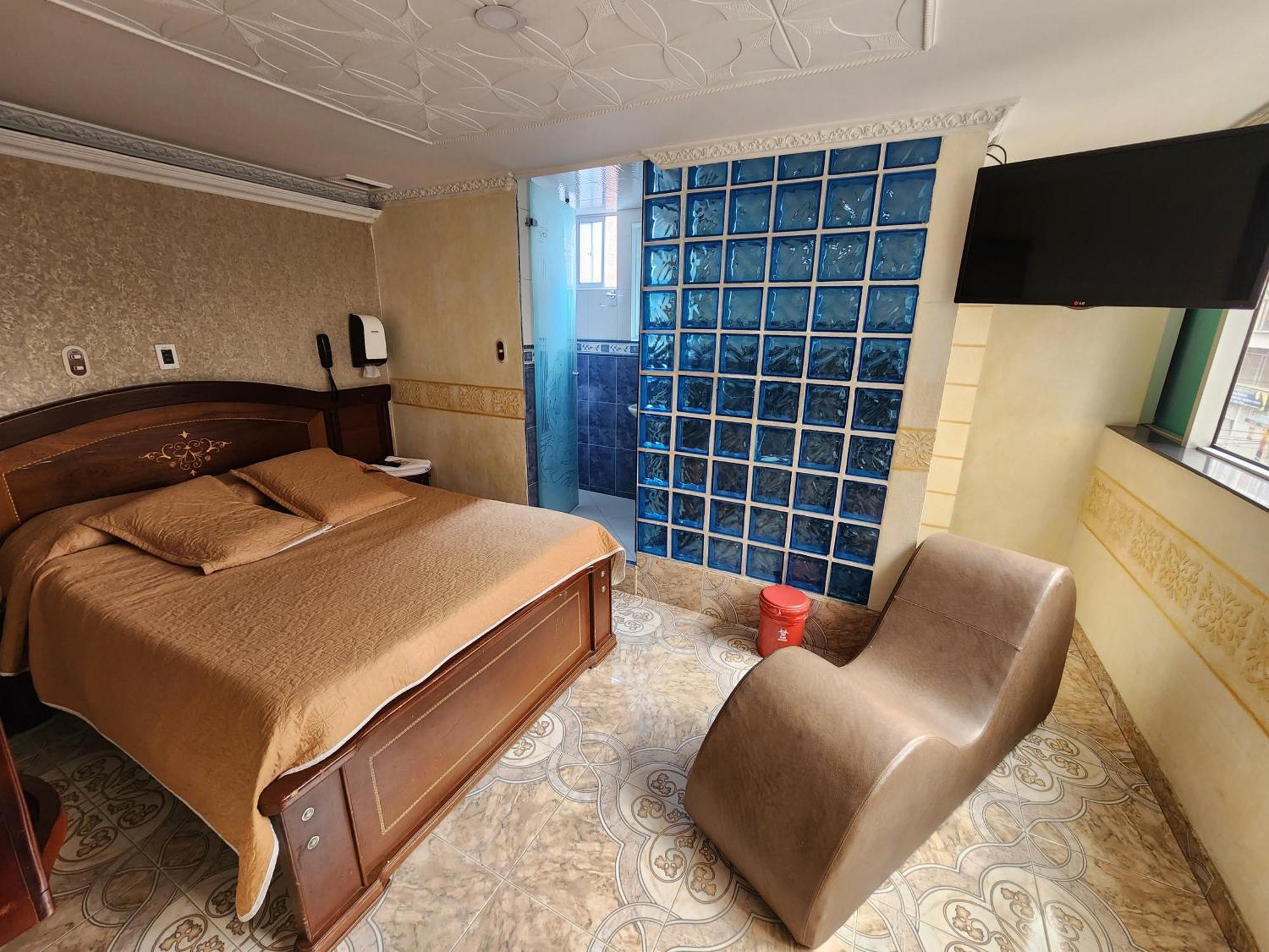 Motel Piramides De Cristal — Photos 2